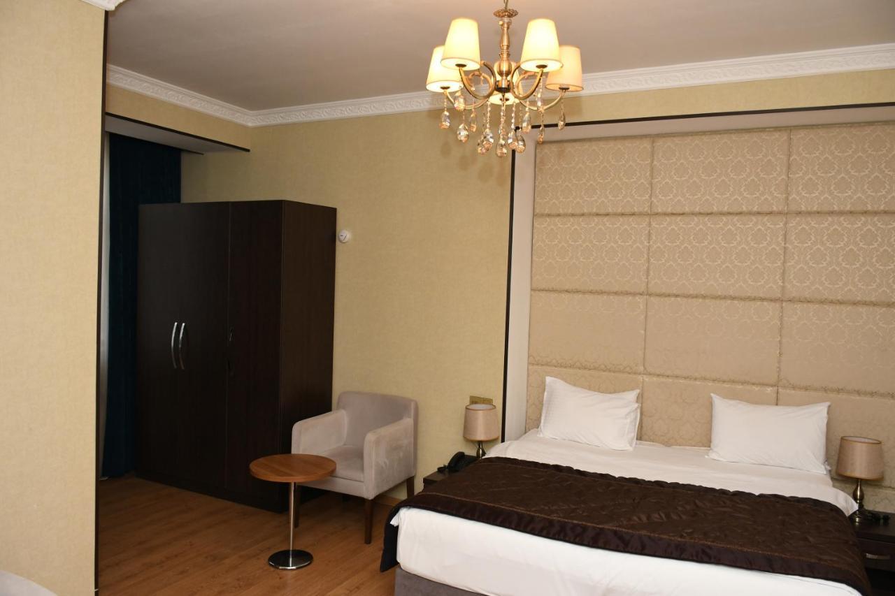 Square Baku Hotel ภายนอก รูปภาพ