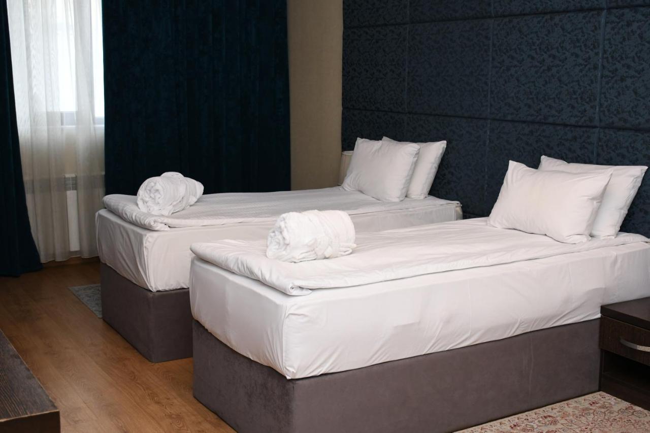 Square Baku Hotel ภายนอก รูปภาพ