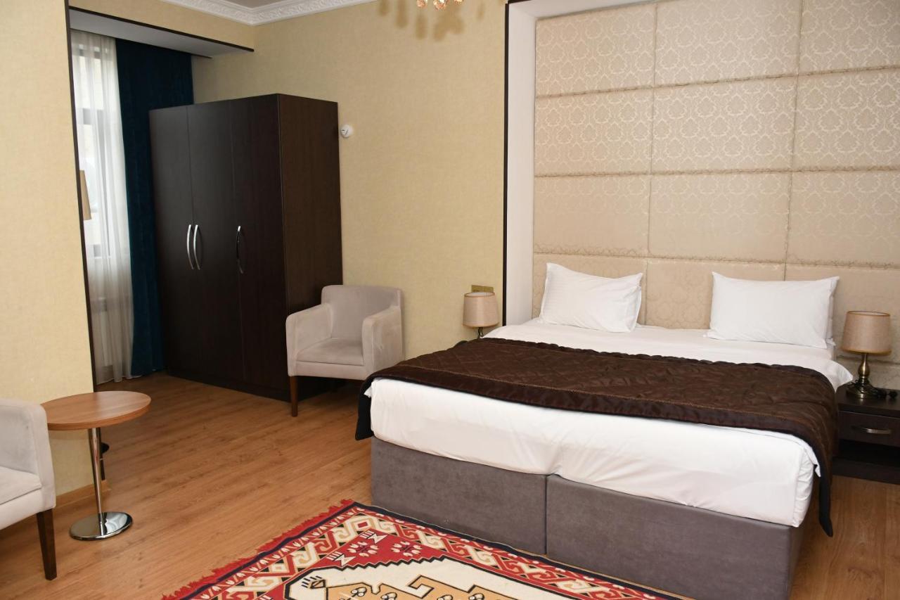 Square Baku Hotel ภายนอก รูปภาพ
