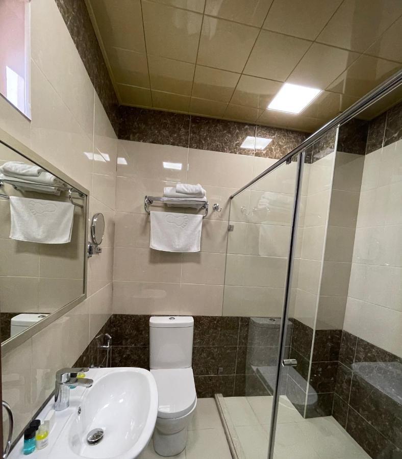 Square Baku Hotel ภายนอก รูปภาพ
