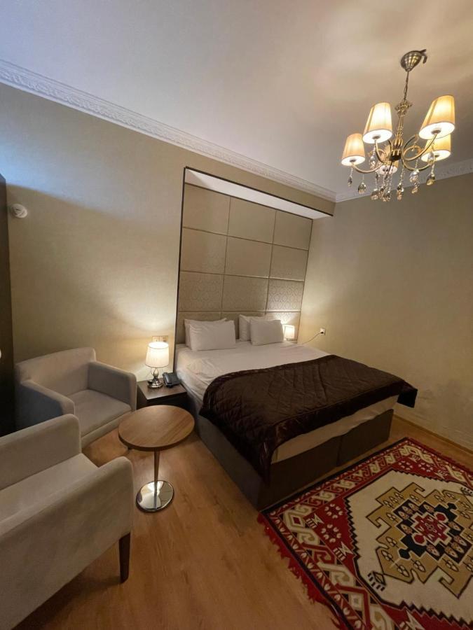 Square Baku Hotel ภายนอก รูปภาพ