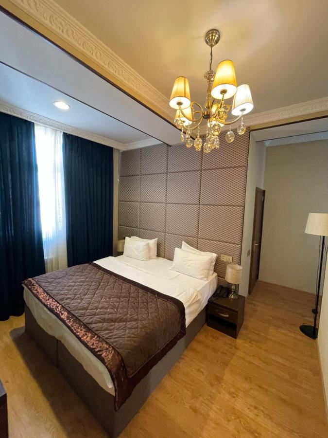 Square Baku Hotel ภายนอก รูปภาพ