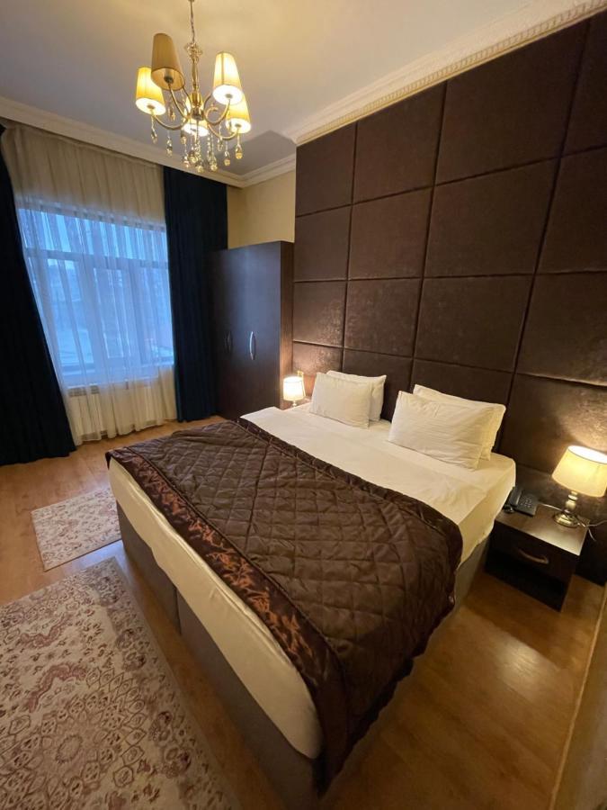 Square Baku Hotel ภายนอก รูปภาพ